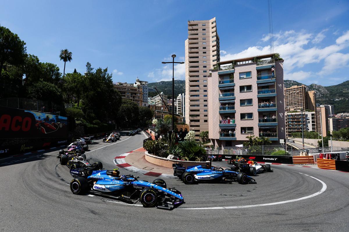 Start of the race 23 ALBON Alexander (tha), Williams F1 Team FW48, action and 55 SAINZ Carlos (spa), Williams Racing FW48, action during the Formula 1 Grand Prix de Canada 2026, 6th round of the 2026 Formula One World Championship from June 5 to 7, 2026 on the Circuit de Monaco, in Monte-Carlo, Monaco - Photo Eric Alonso / DPPI AFP7 07/06/2026 ONLY FOR USE IN SPAIN