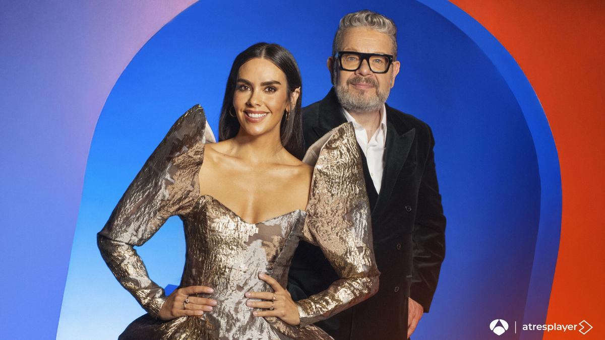 Las Campanadas de 2024. Cristina Pedroche y Alberto Chicote en Antena 3.