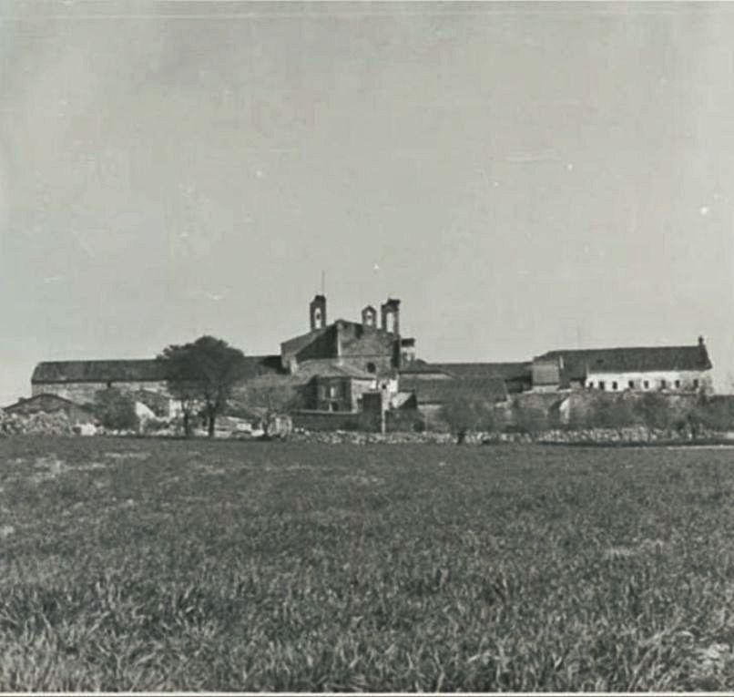 Imagen del convento tomada a principios del siglo XX.  