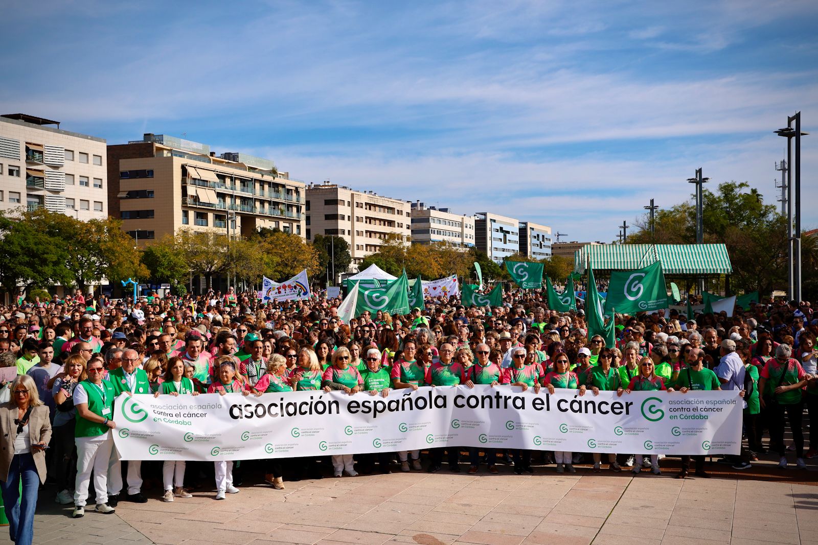 Marea verde contra el cáncer de mama