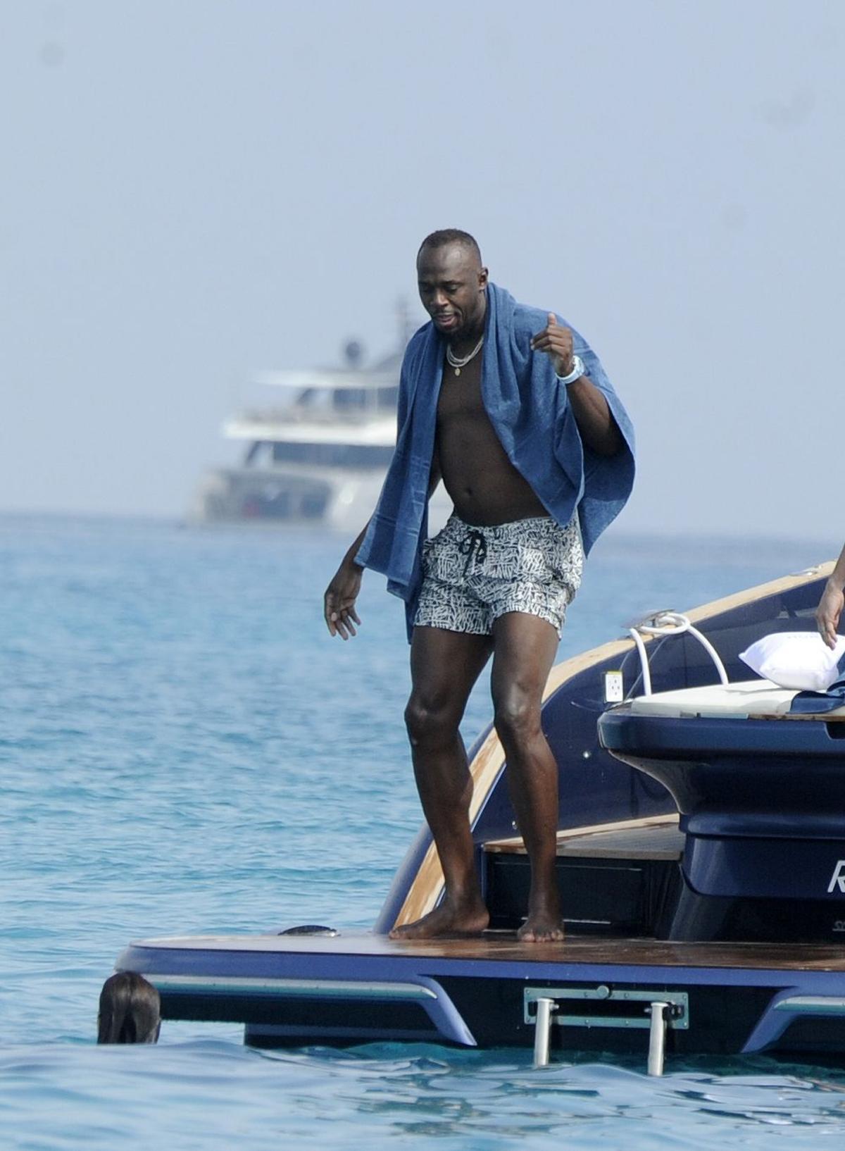 El exatleta jamaicano Usain Bolt disfruta del mar y la noche de Ibiza y Formentera