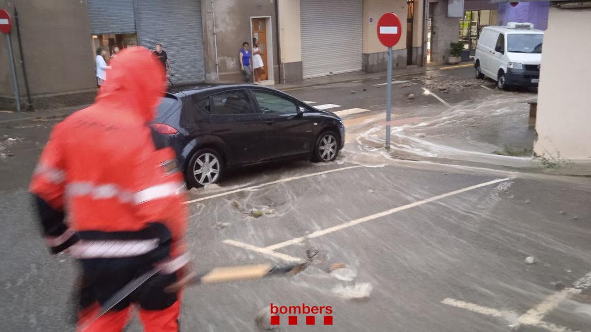 Intensa lluvia en Gironella