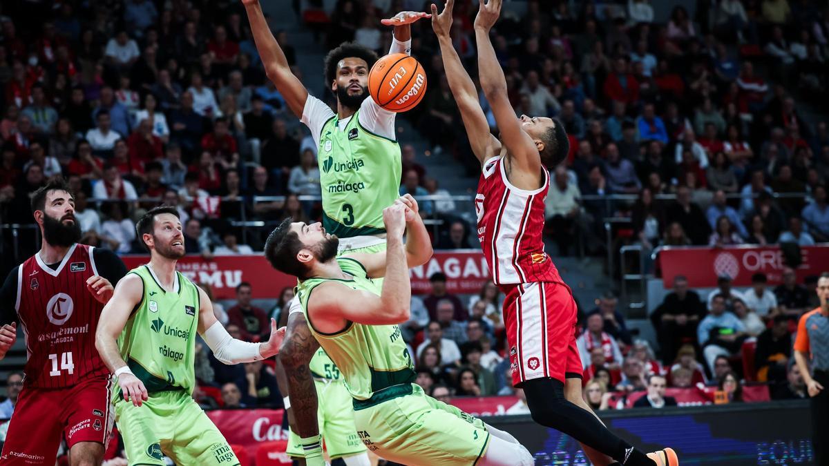 James Webb (3), una de les novetats de l'Unicaja enguany, durant el partit guanyat a Saragossa