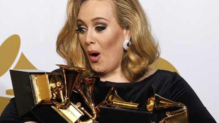 Adele en los Grammy Awards.