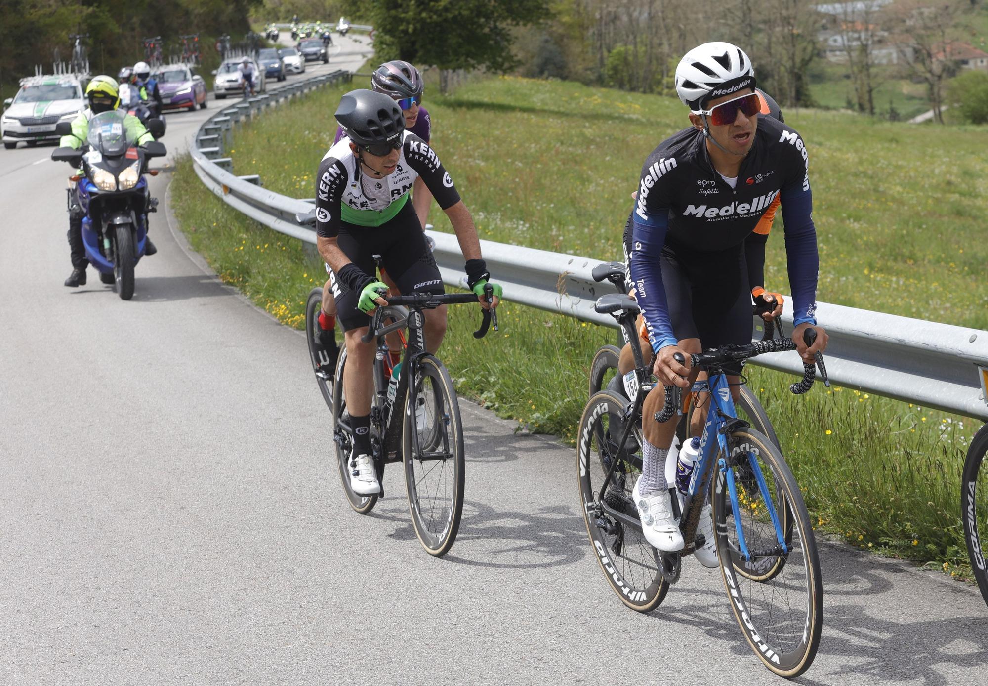 La segunda etapa de la Vuelta Ciclista a Asturias, en imágenes