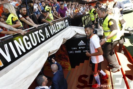 Así ha sido la presentación de Garay y Mangala