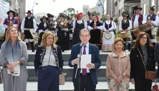 Vigo festexa a “alta poesía” de Villalta