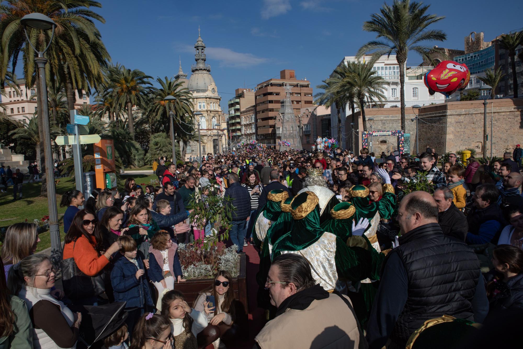 Los Reyes Magos desembarcan en Cartagena