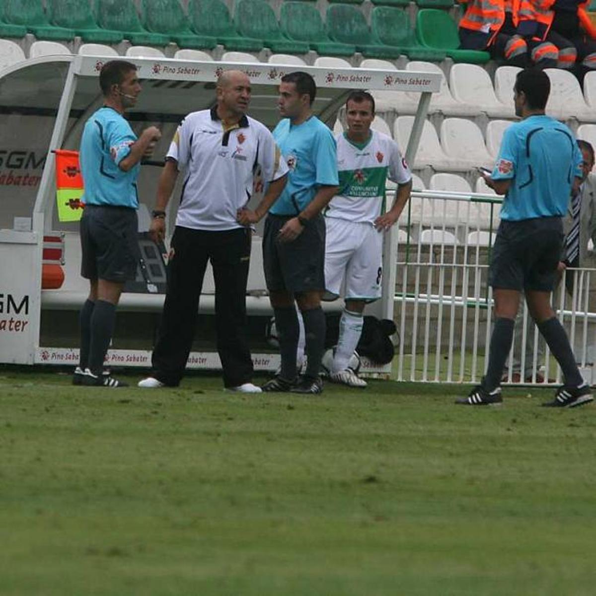 "No me puedes expulsar con lo que me juego en Alicante"