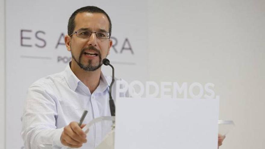 Podemos exige la dimisión de Rajoy y Montoro