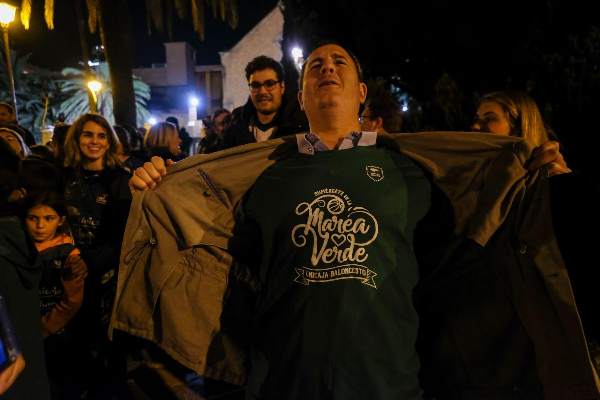 La afición del Unicaja celebra la Copa del Rey en las calles de Málaga