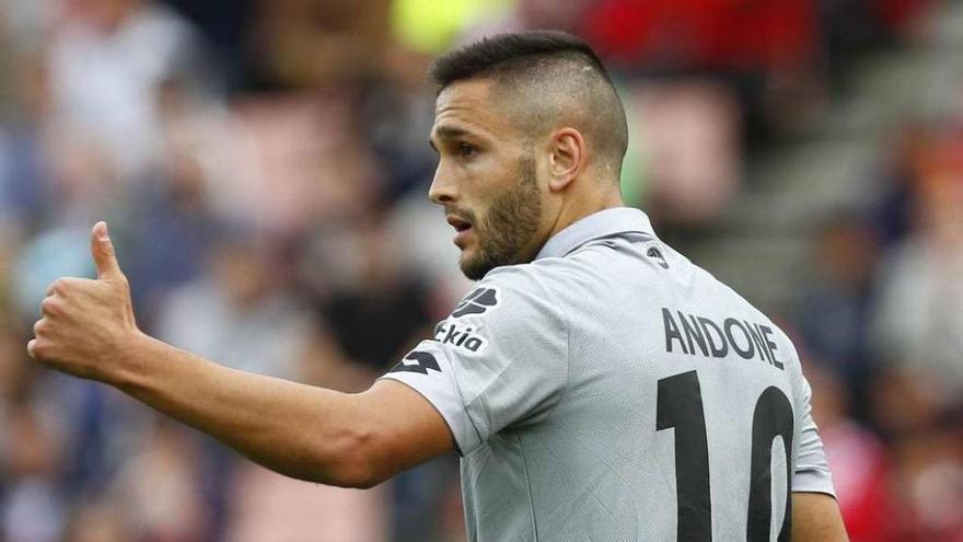 Andone, durante el encuentro de ayer en el Nuevo Los Cármenes.