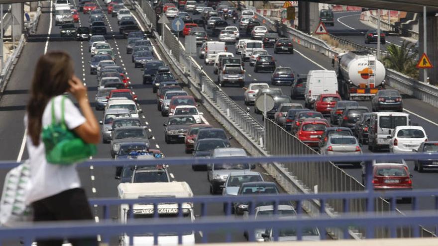 Las carreteras malagueñas concentrará el 20% del tráfico que habrá en Andalucía el fin de semana.