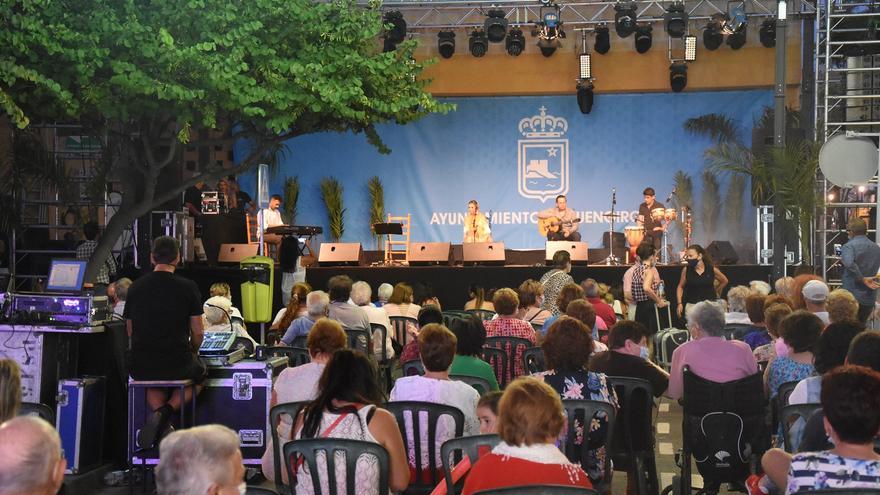 Antoñito Molina, Ecos del Rocío y la chirigota del Selu, en la Verbena de San Juan del Boquetillo de Fuengirola