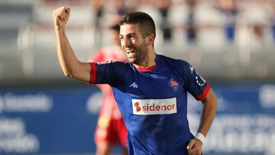 Iker Unzueta, otro fichaje que se le complica al Real Murcia