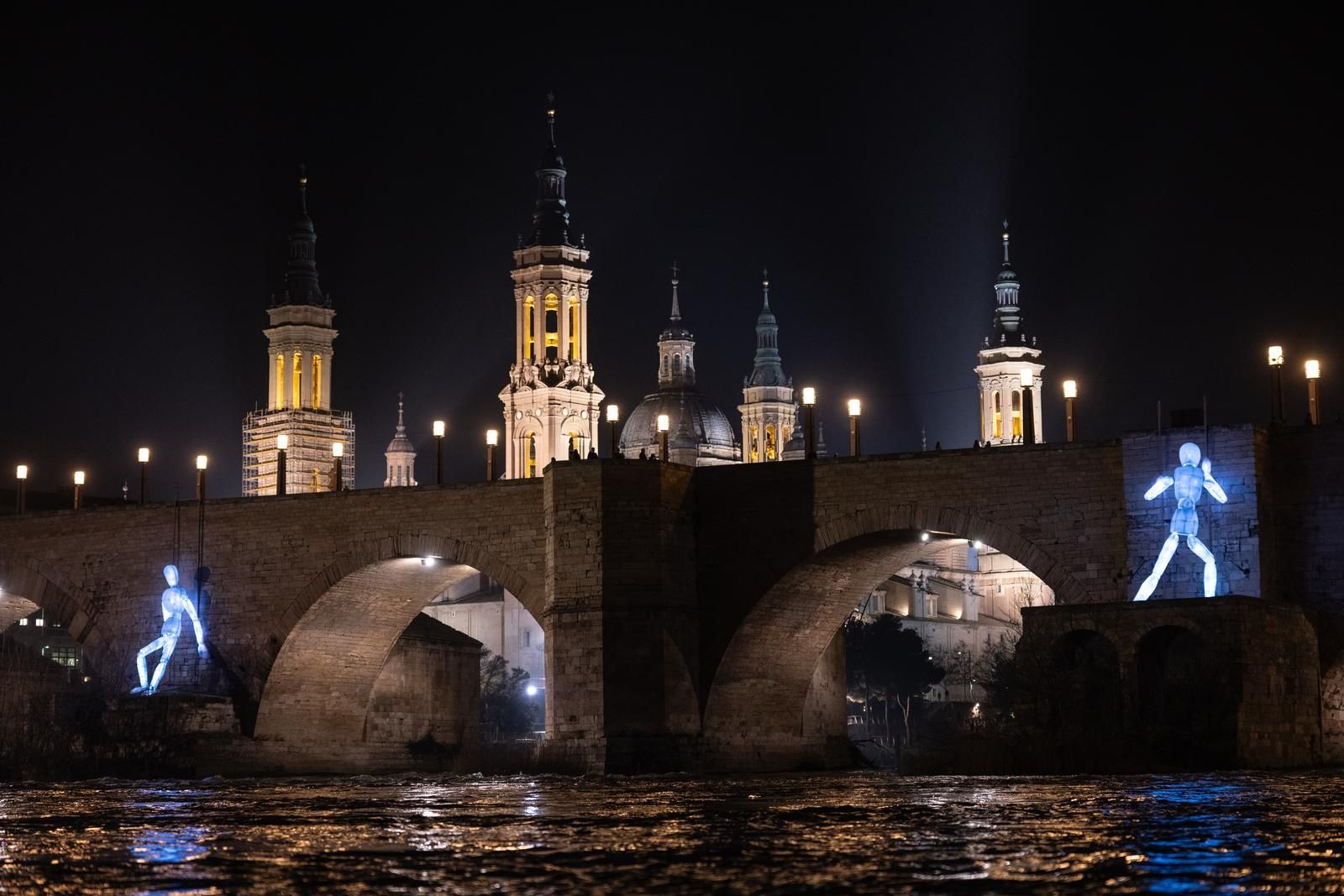 En imágenes | Así han sido las pruebas de iluminación del 'Zaragoza Luce'
