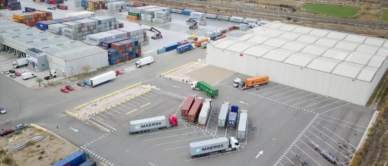 Instalaciones de la Terminal Marítima de Zaragoza (TMZ), uno de los principales puntos de entrada y salida para el comercio exterior de Aragón. | EL PERIÓDICO