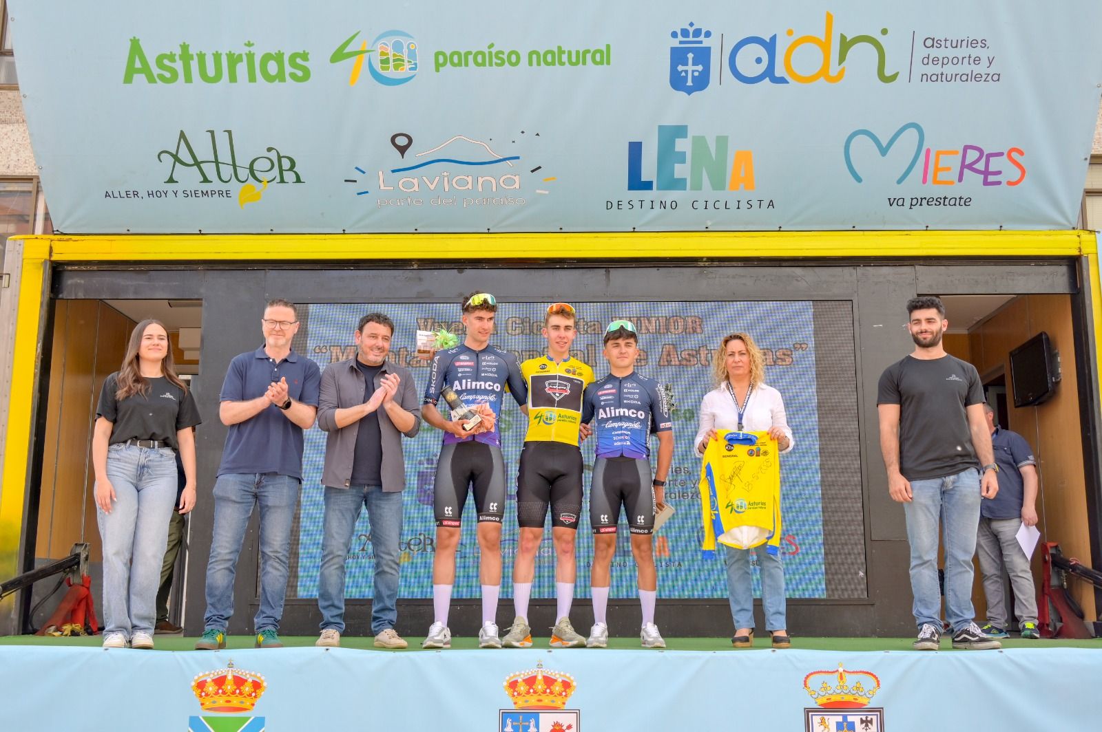 Exhibición de Benjamín Noval en la Vuelta Ciclista a la Montaña Central de Asturias