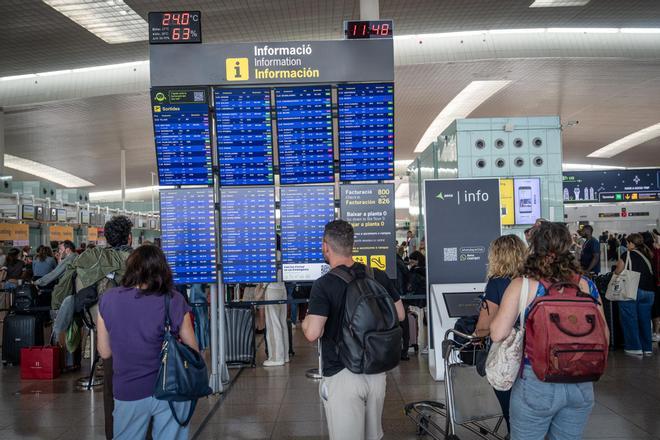 Un fallo eléctrico en aeropuerto de El Prat provoca decenas de retrasos y cancelaciones