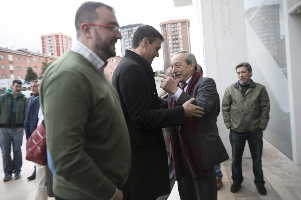 Asamblea con Pedro Sánchez en Oviedo