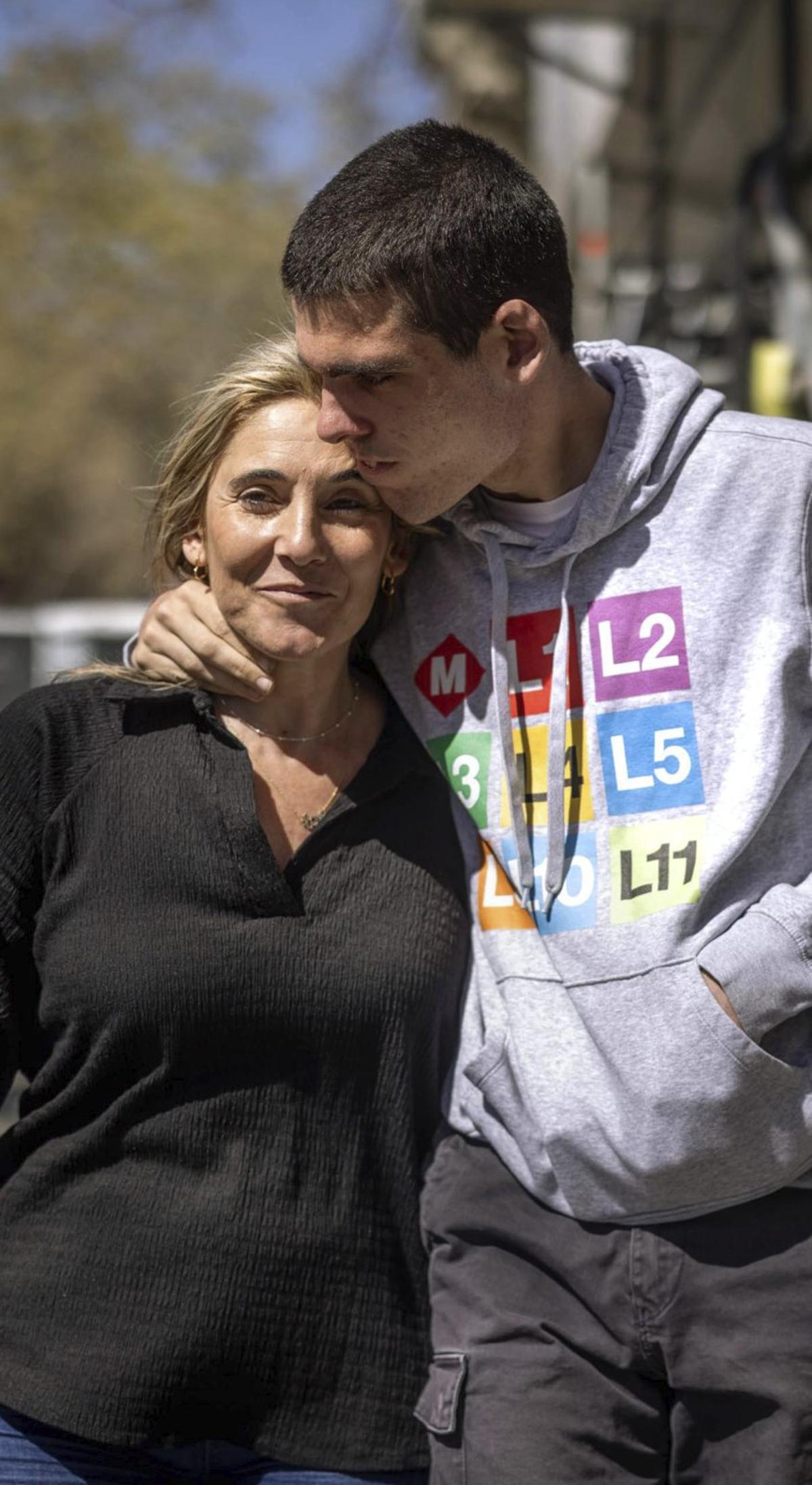 Katty Gómez, mare d’un autista de grau 3: "Tenir el Raúl a classe va fer als seus companys millors persones"