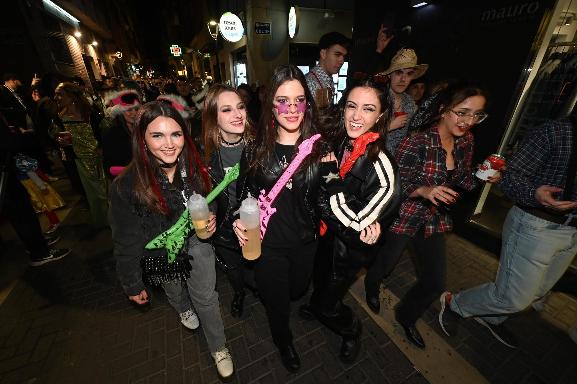 Las fotos del desfile de disfraces del Carnaval de Vila-real