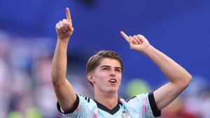 Charles De Ketelaere celebrando la victoria de Bélgica a Estados Unidos por 1 a 4 en el Mundial 2026.