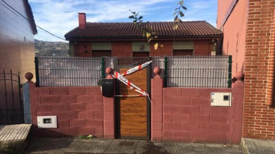 Exterior de la casa donde vivían madre e hijo.