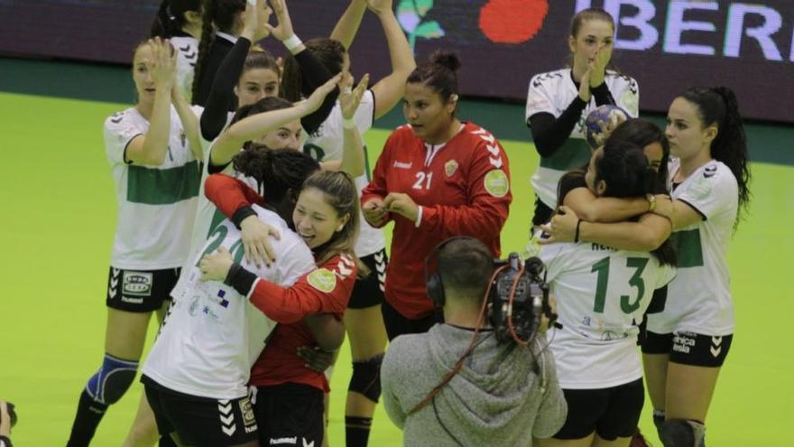 Las jugadoras del Elche, durante uno de sus últimos partidos frente al Liberbank Gijón