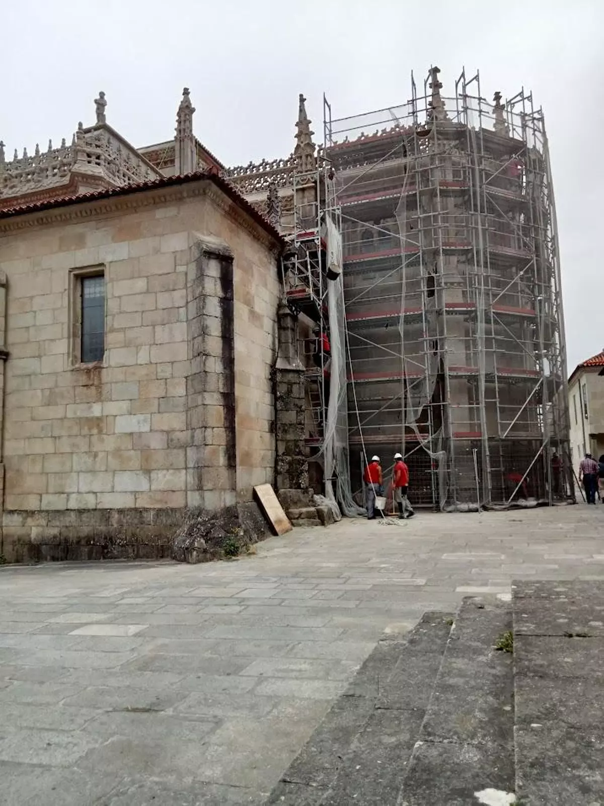 Las obras de la pontevedresa basílica de Santa María encaran su recta final