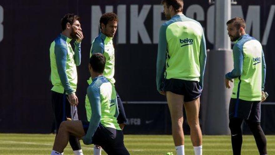 Neymar es va entrenar amb els seus companys durant el matí a la Ciutat Esportiva Joan Gamper