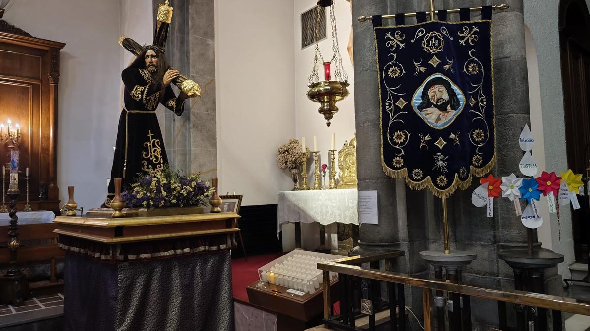 Algunos de los detalles que podrán verse en Grado durante la celebración de su Semana Santa