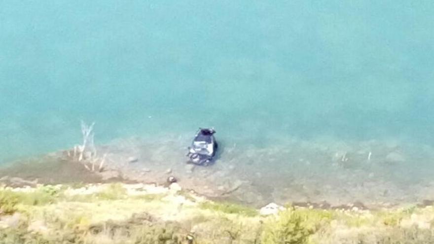 El vehículo cayó al embalse de Loriguilla.