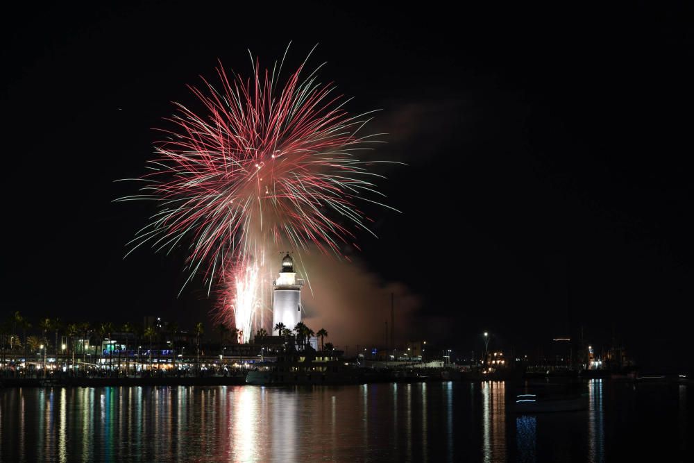 El pregón y los fuegos abren la Feria de Málaga 2019