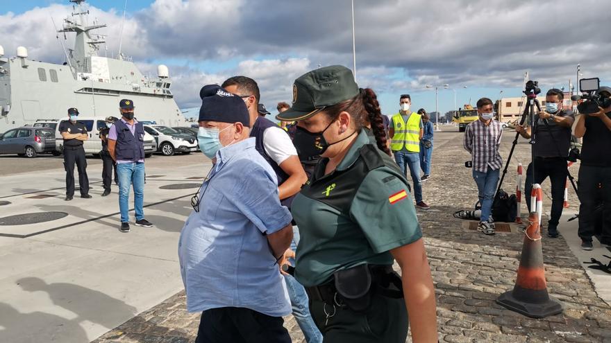 Llegan a Gran Canaria los tripulantes del barco apresado con 15 toneladas de hachís