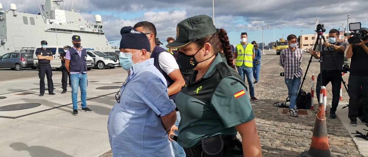 Llegan a Gran Canaria los tripulantes del barco apresado con 15 toneladas de hachís