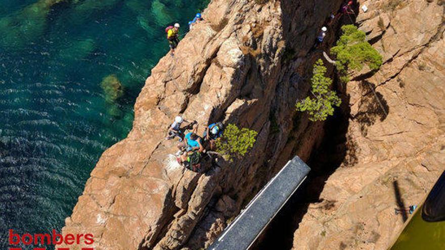 Rescaten amb helicòpter un home que s&#039;ha marejat fent la via ferrada de Sant Feliu