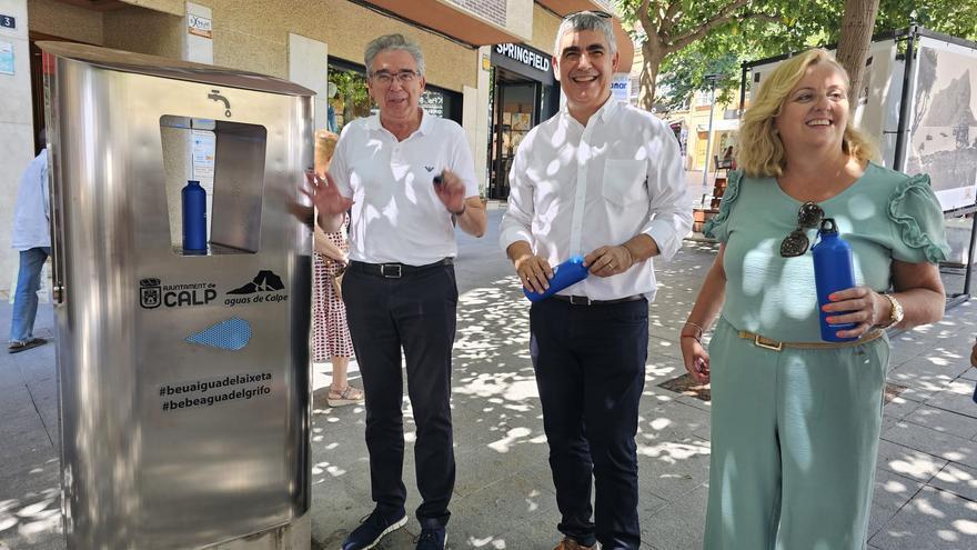 Global Omnium instala una fuente de agua potable y refrigerada en Calp para fomentar el consumo de agua del grifo