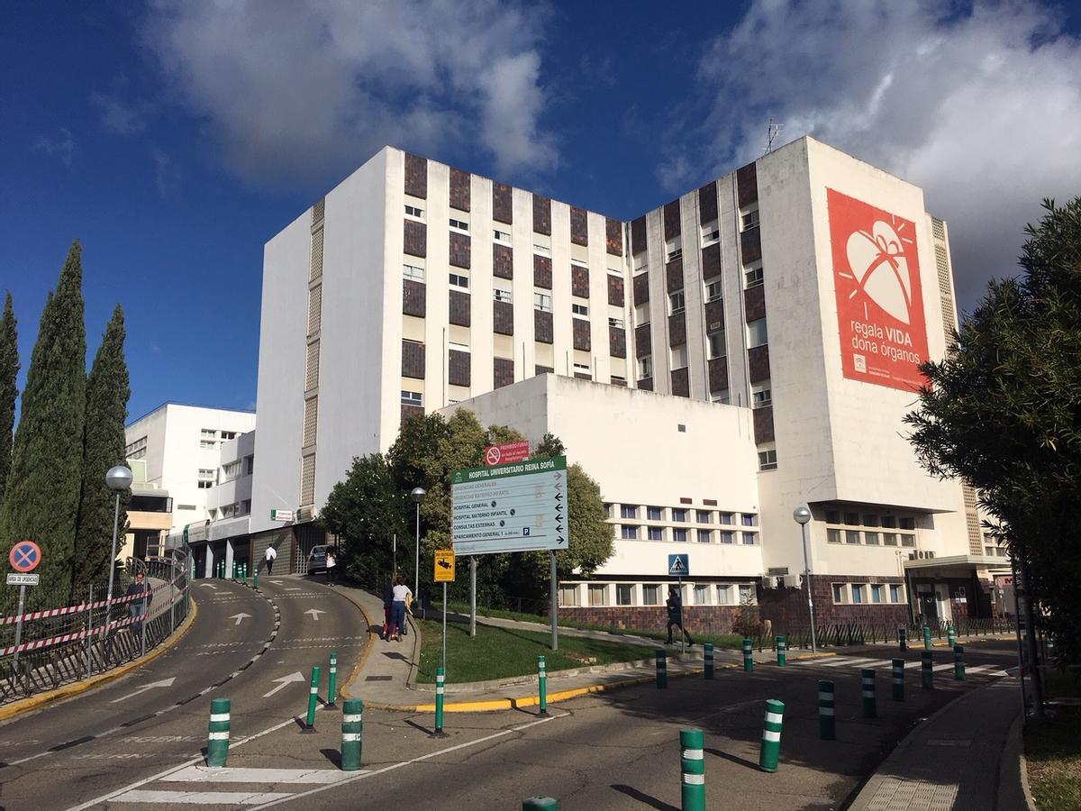 En el hospital Reina Sofia ya se administraba el nuevo tratamiento en forma de ensayos clínicos.