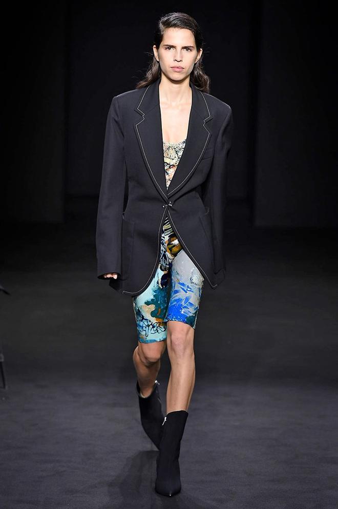 Mugler