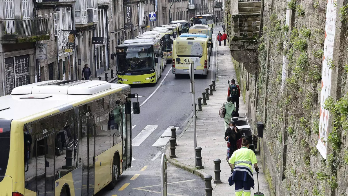 El Bipartito desiste de intentar sacar adelante en Pleno los impagos a las concesionarias de los buses