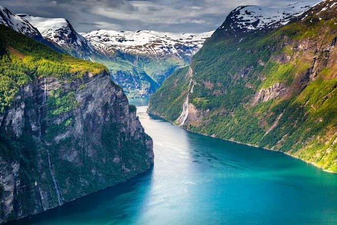 Gierangerfjord y las cataratas Siete Hermanas