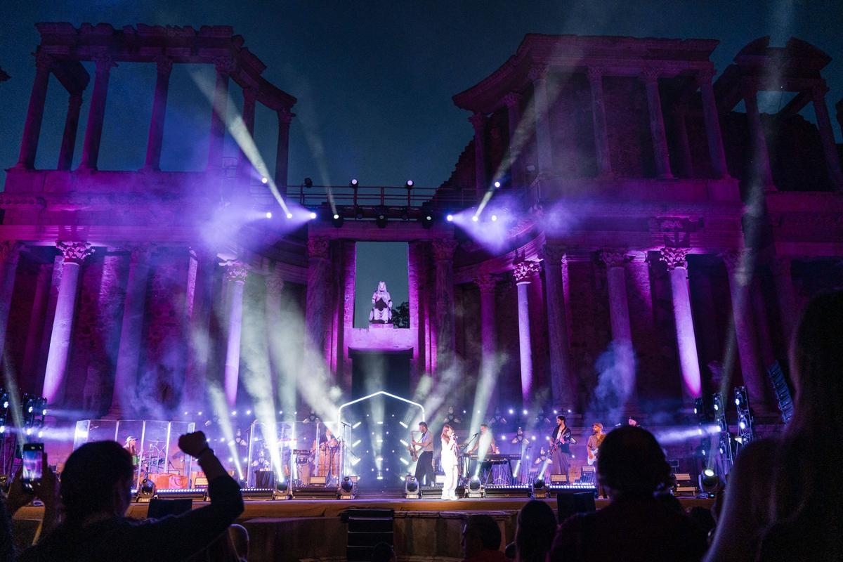 Fotogalería | Así fue el concierto de Vanesa Martín en el Teatro Romano de Mérida