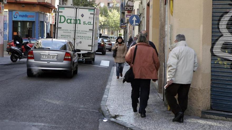 Los vecinos de San José trasladan al PP su petición de mejora de las aceras