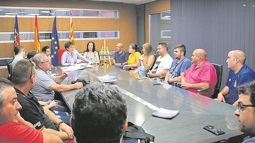 Ballester fomenta la comunicación con los 11 barrios de Onda