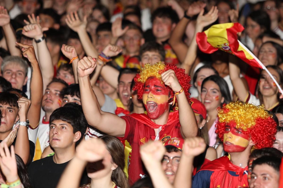 Así celebró Toledo el pase de España a la final del Mundial tras vencer a Francia: búscate en las fotos Así celebró Toledo el pase de España a la final del Mundial tras vencer a Francia: búscate en las fotos