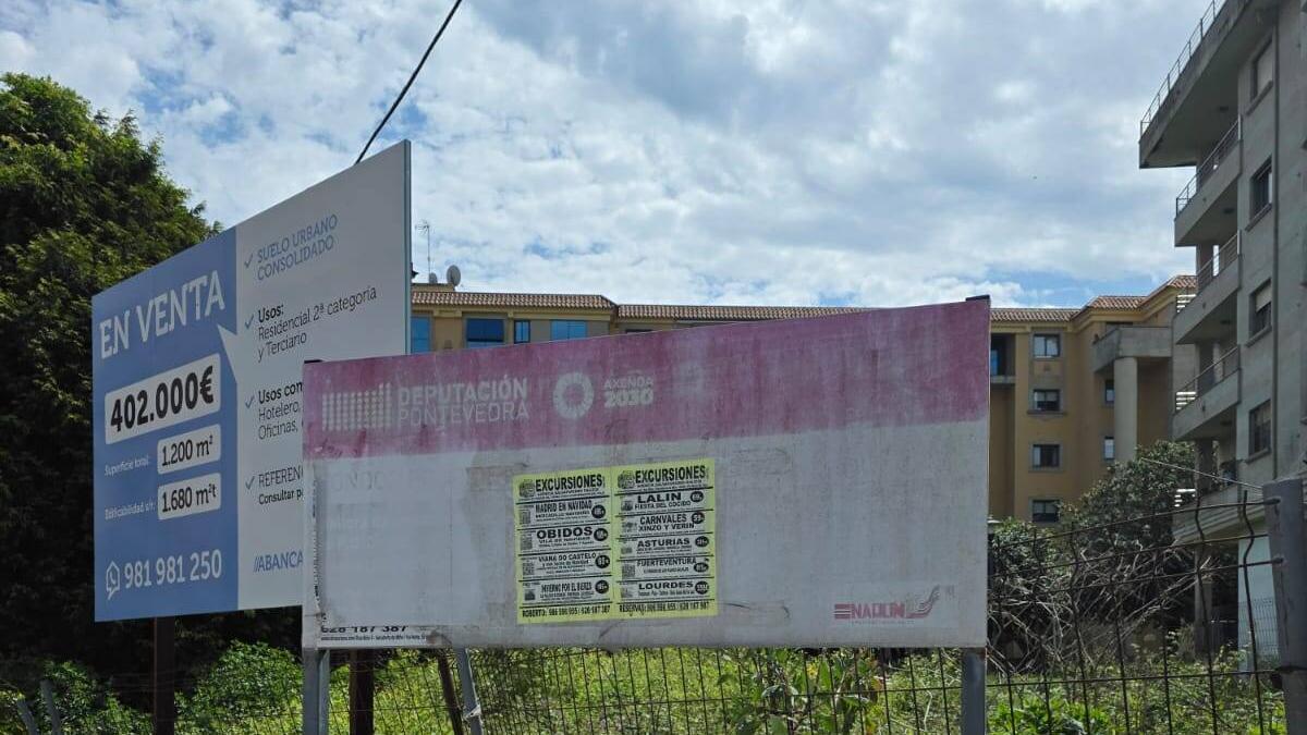 Retirada de carteles que publicitaban obras subvencionadas
