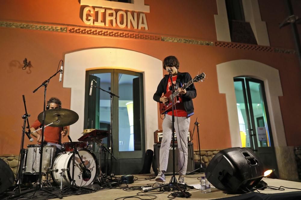 Tarda de màgia al carrer Ballesteries de Girona