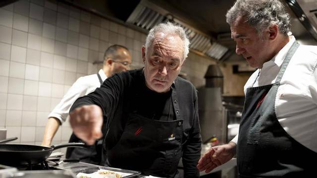 El cuiner Ferran Adrià, Medalla d’Or de la Generalitat