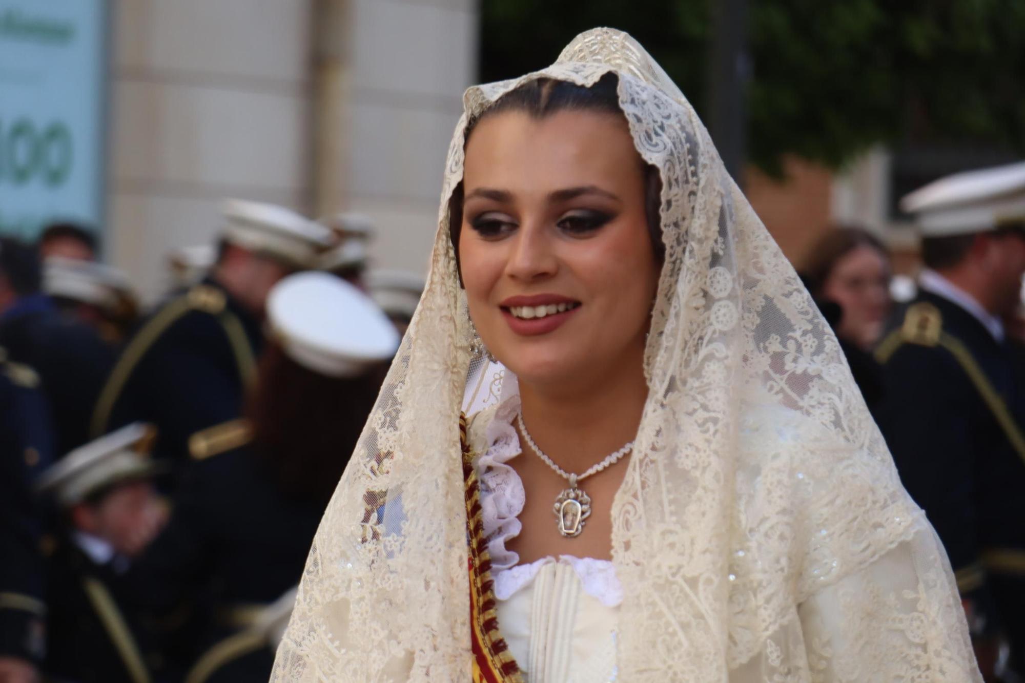 Comisiones de falla en la Procesión de la Virgen (2/5)